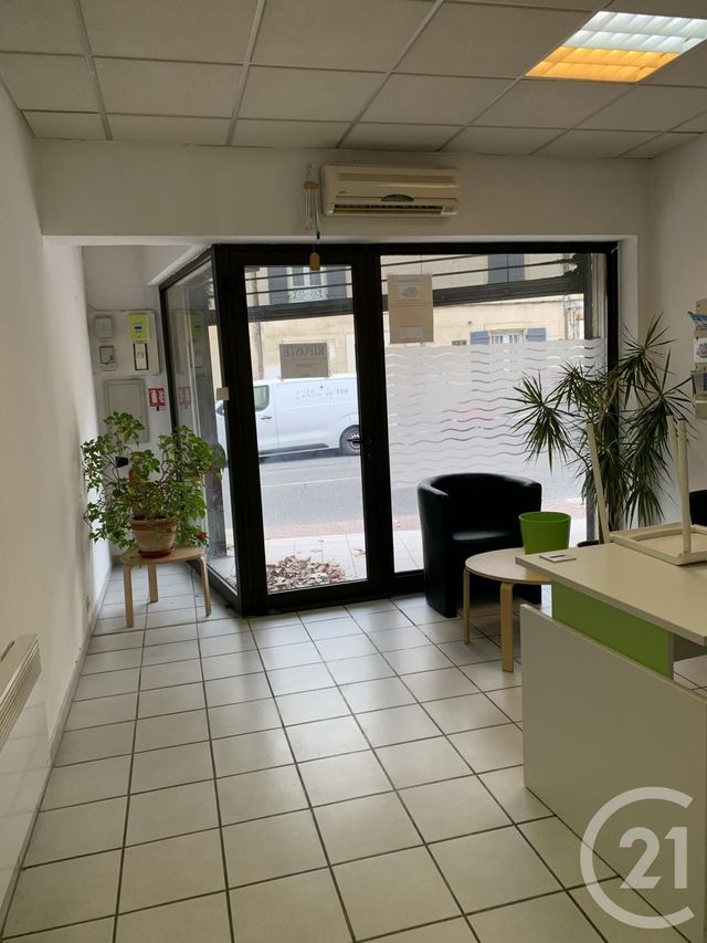 Appartement Local à louer - 3 pièces - 95.0 m2 - BAGNOLS SUR CEZE - 30 - LANGUEDOC-ROUSSILLON - Century 21 La Big