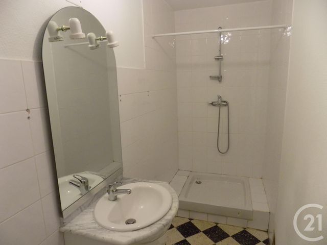 Afficher la photo en grand Appartement F2 à vendre - 2 pièces - 53.0 m2 - BAGNOLS SUR CEZE - 30 - LANGUEDOC-ROUSSILLON - Century 21 La Big
