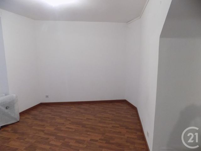 Afficher la photo en grand Appartement F2 à vendre - 2 pièces - 53.0 m2 - BAGNOLS SUR CEZE - 30 - LANGUEDOC-ROUSSILLON - Century 21 La Big