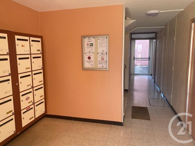 Afficher la photo en grand Appartement F3 à vendre - 3 pièces - 68.12 m2 - BAGNOLS SUR CEZE - 30 - LANGUEDOC-ROUSSILLON - Century 21 La Big