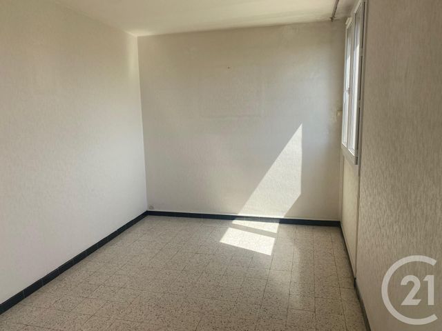 Afficher la photo en grand Appartement F3 à vendre - 3 pièces - 68.12 m2 - BAGNOLS SUR CEZE - 30 - LANGUEDOC-ROUSSILLON - Century 21 La Big
