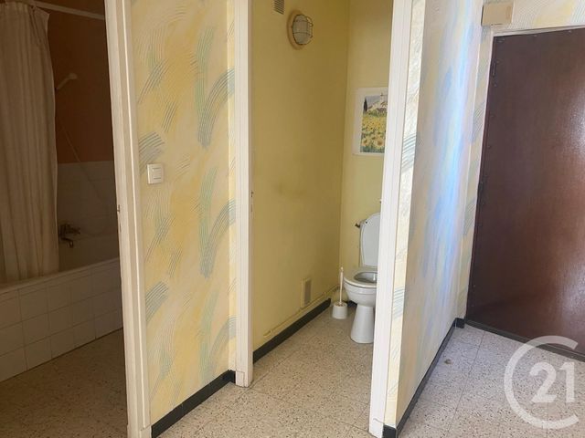 Afficher la photo en grand Appartement F3 à vendre - 3 pièces - 68.12 m2 - BAGNOLS SUR CEZE - 30 - LANGUEDOC-ROUSSILLON - Century 21 La Big