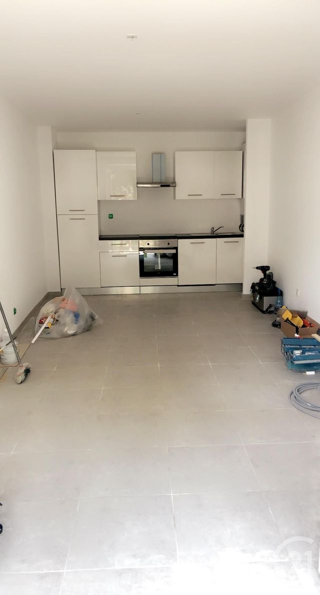 Afficher la photo en grand Appartement F2 à louer - 2 pièces - 45.0 m2 - BAGNOLS SUR CEZE - 30 - LANGUEDOC-ROUSSILLON - Century 21 La Big