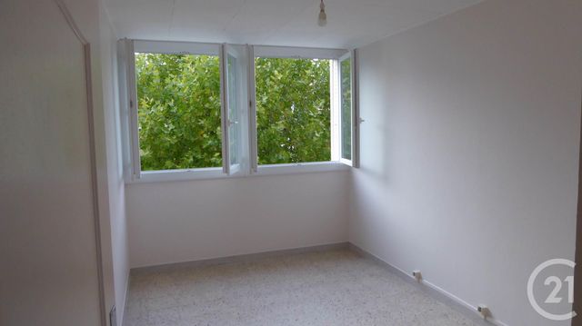 Appartement F3 à louer - 3 pièces - 60.0 m2 - BAGNOLS SUR CEZE - 30 - LANGUEDOC-ROUSSILLON - Century 21 La Big Appartement F3 à louer - 3 pièces - 60.0 m2 - BAGNOLS SUR CEZE - 30 - LANGUEDOC-ROUSSILLON - Century 21 La Big