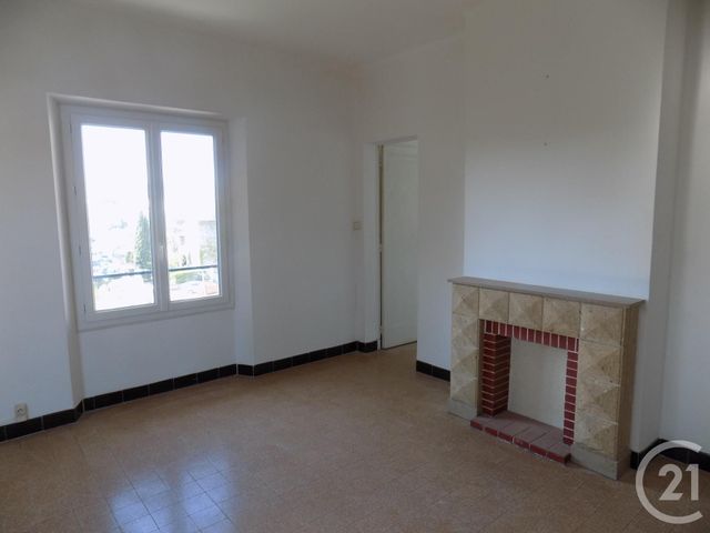 appartement à louer - 3 pièces - 54.0 m2 - BAGNOLS SUR CEZE - 30 - LANGUEDOC-ROUSSILLON - Century 21 La Big appartement à louer - 3 pièces - 54.0 m2 - BAGNOLS SUR CEZE - 30 - LANGUEDOC-ROUSSILLON - Century 21 La Big