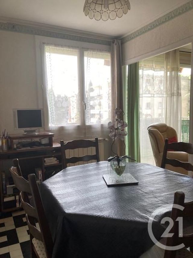 Appartement F4 à vendre - 4 pièces - 65.79 m2 - BAGNOLS SUR CEZE - 30 - LANGUEDOC-ROUSSILLON - Century 21 La Big Appartement F4 à vendre - 4 pièces - 65.79 m2 - BAGNOLS SUR CEZE - 30 - LANGUEDOC-ROUSSILLON - Century 21 La Big