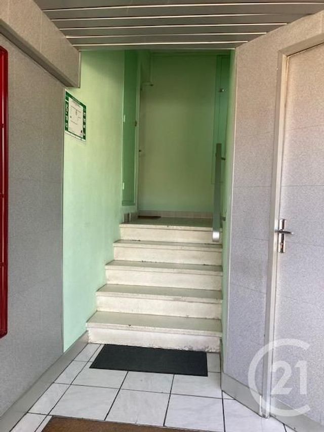Appartement F4 à vendre - 4 pièces - 65.79 m2 - BAGNOLS SUR CEZE - 30 - LANGUEDOC-ROUSSILLON - Century 21 La Big Appartement F4 à vendre - 4 pièces - 65.79 m2 - BAGNOLS SUR CEZE - 30 - LANGUEDOC-ROUSSILLON - Century 21 La Big