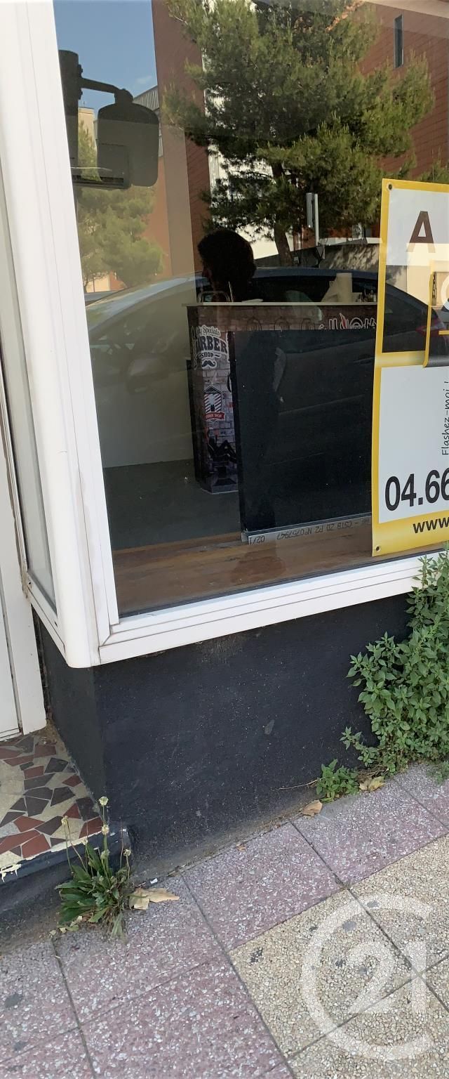 Afficher la photo en grand Local à louer - 1 pièce - 40.0 m2 - BAGNOLS SUR CEZE - 30 - LANGUEDOC-ROUSSILLON - Century 21 La Big
