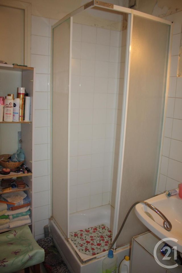 Afficher la photo en grand Appartement T3 à vendre - 3 pièces - 48.35 m2 - ST NAZAIRE - 30 - LANGUEDOC-ROUSSILLON - Century 21 La Big
