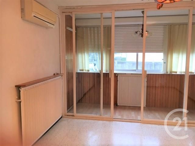 appartement à louer - 3 pièces - 60.0 m2 - BAGNOLS SUR CEZE - 30 - LANGUEDOC-ROUSSILLON - Century 21 La Big appartement à louer - 3 pièces - 60.0 m2 - BAGNOLS SUR CEZE - 30 - LANGUEDOC-ROUSSILLON - Century 21 La Big