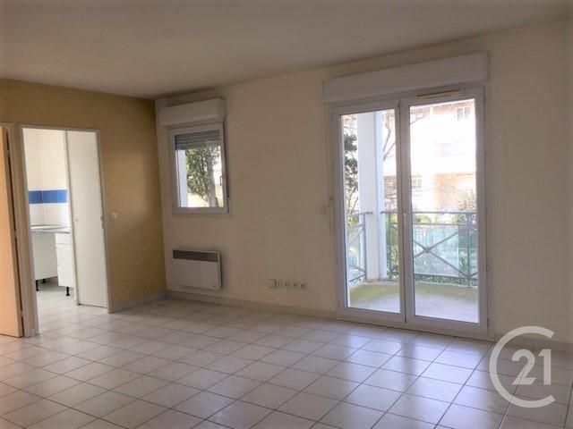 appartement à louer - 3 pièces - 53.0 m2 - BAGNOLS SUR CEZE - 30 - LANGUEDOC-ROUSSILLON - Century 21 La Big appartement à louer - 3 pièces - 53.0 m2 - BAGNOLS SUR CEZE - 30 - LANGUEDOC-ROUSSILLON - Century 21 La Big