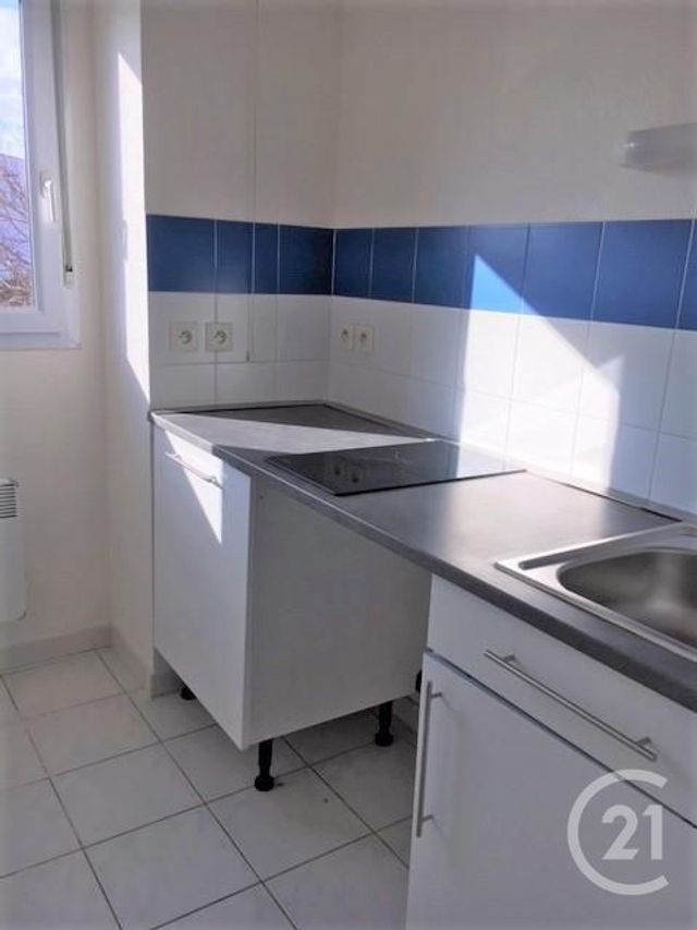appartement à louer - 3 pièces - 53.0 m2 - BAGNOLS SUR CEZE - 30 - LANGUEDOC-ROUSSILLON - Century 21 La Big appartement à louer - 3 pièces - 53.0 m2 - BAGNOLS SUR CEZE - 30 - LANGUEDOC-ROUSSILLON - Century 21 La Big