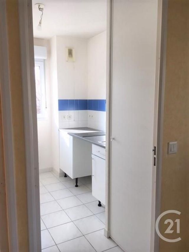 appartement à louer - 3 pièces - 53.0 m2 - BAGNOLS SUR CEZE - 30 - LANGUEDOC-ROUSSILLON - Century 21 La Big appartement à louer - 3 pièces - 53.0 m2 - BAGNOLS SUR CEZE - 30 - LANGUEDOC-ROUSSILLON - Century 21 La Big