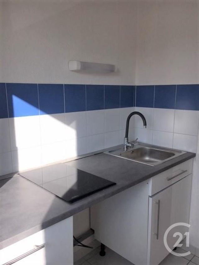 appartement à louer - 3 pièces - 53.0 m2 - BAGNOLS SUR CEZE - 30 - LANGUEDOC-ROUSSILLON - Century 21 La Big appartement à louer - 3 pièces - 53.0 m2 - BAGNOLS SUR CEZE - 30 - LANGUEDOC-ROUSSILLON - Century 21 La Big