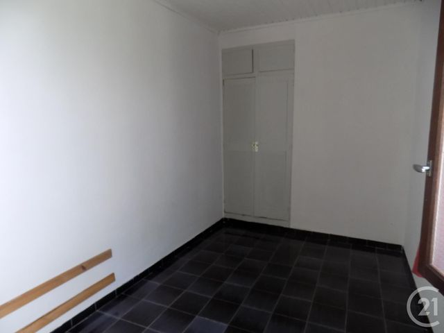 Afficher la photo en grand Appartement F2 à louer - 2 pièces - 40.0 m2 - BAGNOLS SUR CEZE - 30 - LANGUEDOC-ROUSSILLON - Century 21 La Big