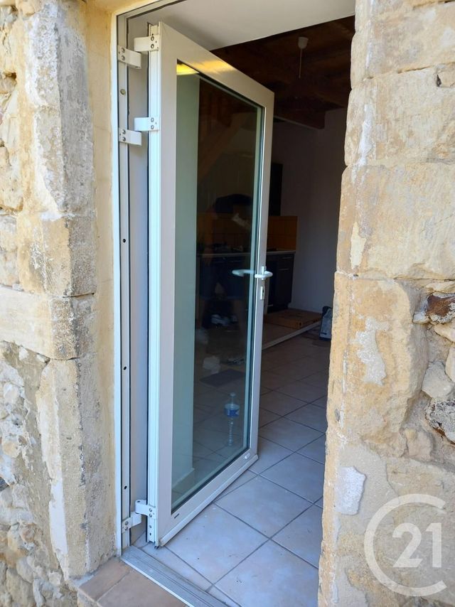 Afficher la photo en grand Appartement F2 à louer - 2 pièces - 46.0 m2 - ST MICHEL D EUZET - 30 - LANGUEDOC-ROUSSILLON - Century 21 La Big