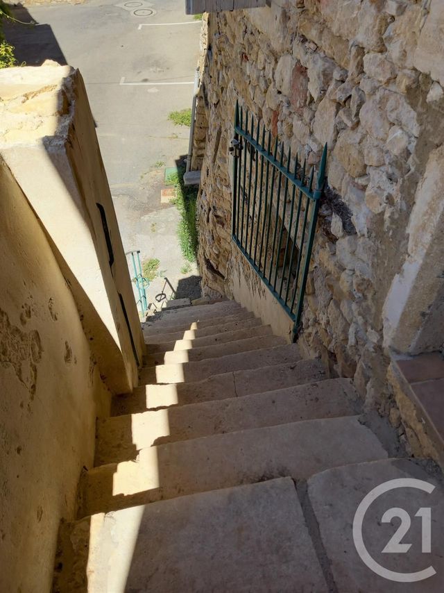 Afficher la photo en grand Appartement F2 à louer - 2 pièces - 46.0 m2 - ST MICHEL D EUZET - 30 - LANGUEDOC-ROUSSILLON - Century 21 La Big