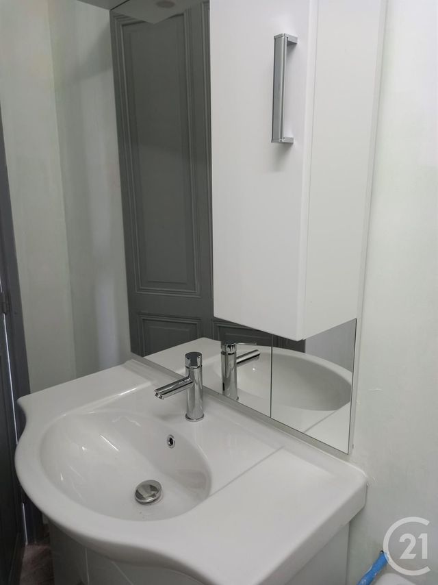 Afficher la photo en grand Appartement F2 à louer - 2 pièces - 46.0 m2 - ST MICHEL D EUZET - 30 - LANGUEDOC-ROUSSILLON - Century 21 La Big