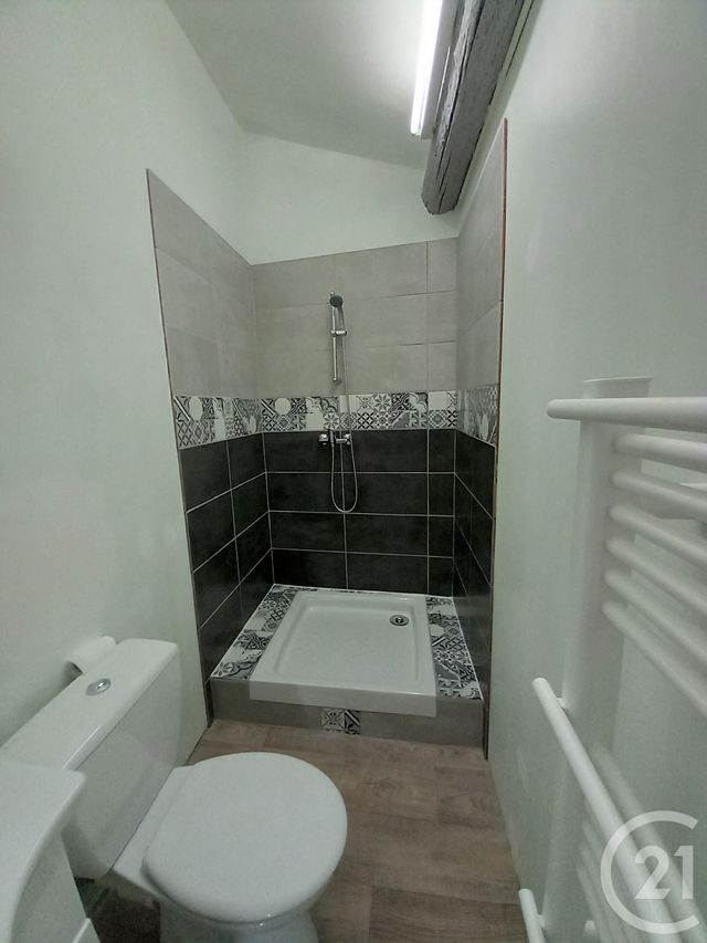 Afficher la photo en grand Appartement F2 à louer - 2 pièces - 46.0 m2 - ST MICHEL D EUZET - 30 - LANGUEDOC-ROUSSILLON - Century 21 La Big