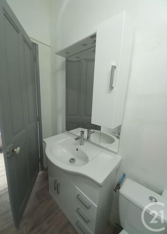 Afficher la photo en grand Appartement F2 à louer - 2 pièces - 46.0 m2 - ST MICHEL D EUZET - 30 - LANGUEDOC-ROUSSILLON - Century 21 La Big