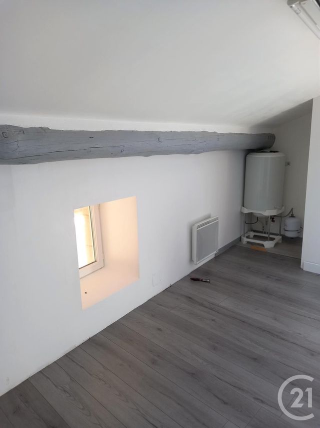 Afficher la photo en grand Appartement F2 à louer - 2 pièces - 46.0 m2 - ST MICHEL D EUZET - 30 - LANGUEDOC-ROUSSILLON - Century 21 La Big