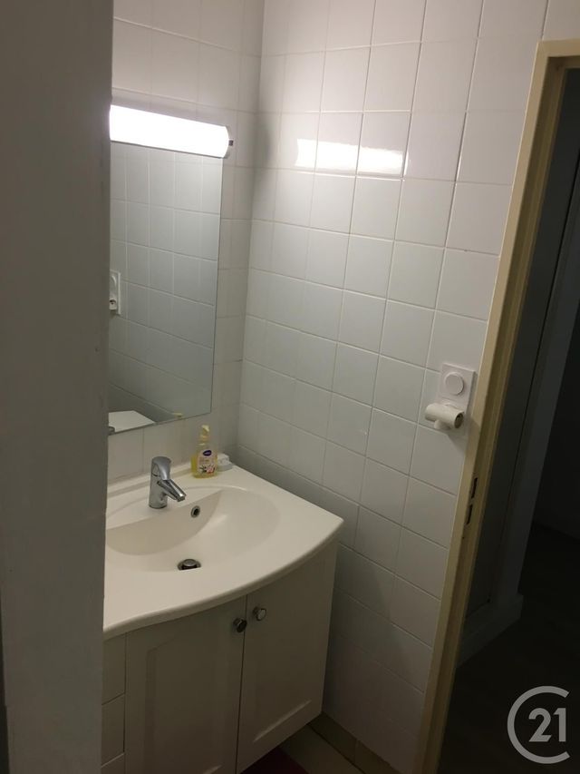 Afficher la photo en grand Appartement F2 à louer - 2 pièces - 38.0 m2 - BAGNOLS SUR CEZE - 30 - LANGUEDOC-ROUSSILLON - Century 21 La Big