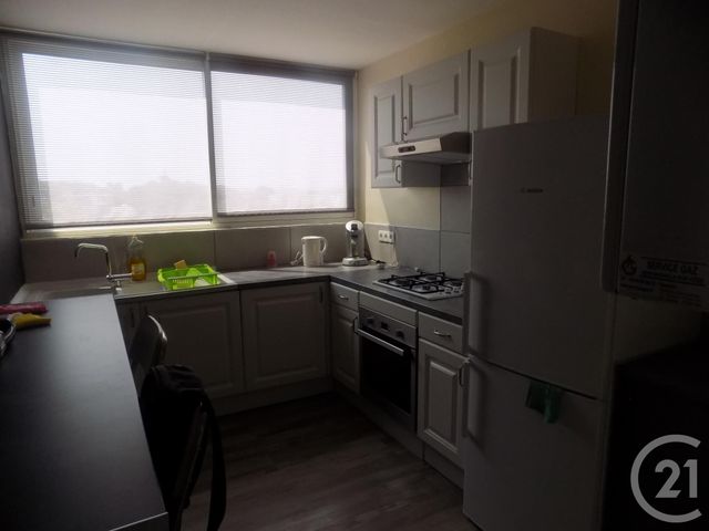 Afficher la photo en grand appartement à louer - 4 pièces - 70.0 m2 - BAGNOLS SUR CEZE - 30 - LANGUEDOC-ROUSSILLON - Century 21 La Big