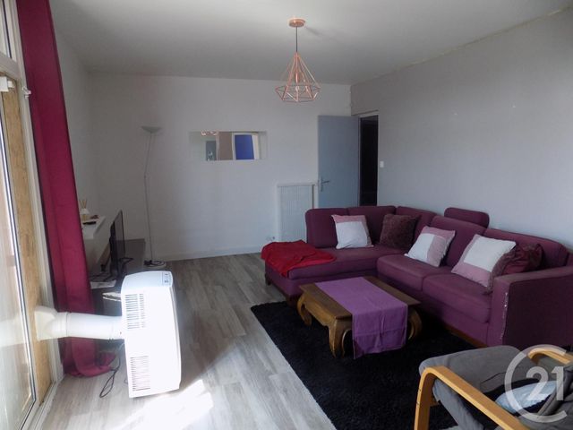 Afficher la photo en grand appartement à louer - 4 pièces - 70.0 m2 - BAGNOLS SUR CEZE - 30 - LANGUEDOC-ROUSSILLON - Century 21 La Big