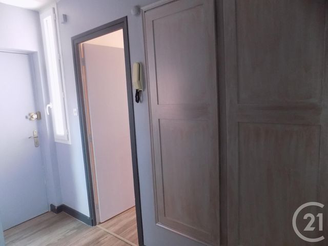 Afficher la photo en grand appartement à louer - 4 pièces - 70.0 m2 - BAGNOLS SUR CEZE - 30 - LANGUEDOC-ROUSSILLON - Century 21 La Big