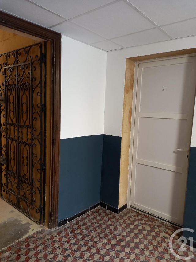 Afficher la photo en grand Appartement F1 à louer - 1 pièce - 40.0 m2 - BAGNOLS SUR CEZE - 30 - LANGUEDOC-ROUSSILLON - Century 21 La Big