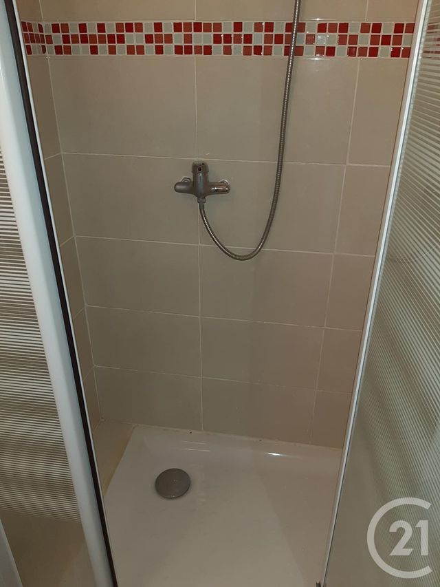 Afficher la photo en grand Appartement F3 à louer - 3 pièces - 45.53 m2 - BAGNOLS SUR CEZE - 30 - LANGUEDOC-ROUSSILLON - Century 21 La Big