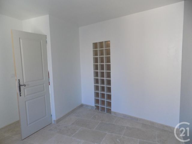Afficher la photo en grand appartement à louer - 2 pièces - 51.0 m2 - BAGNOLS SUR CEZE - 30 - LANGUEDOC-ROUSSILLON - Century 21 La Big
