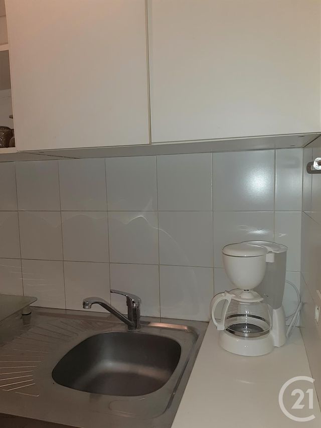 Afficher la photo en grand Appartement F1 à louer - 1 pièce - 22.0 m2 - BAGNOLS SUR CEZE - 30 - LANGUEDOC-ROUSSILLON - Century 21 La Big