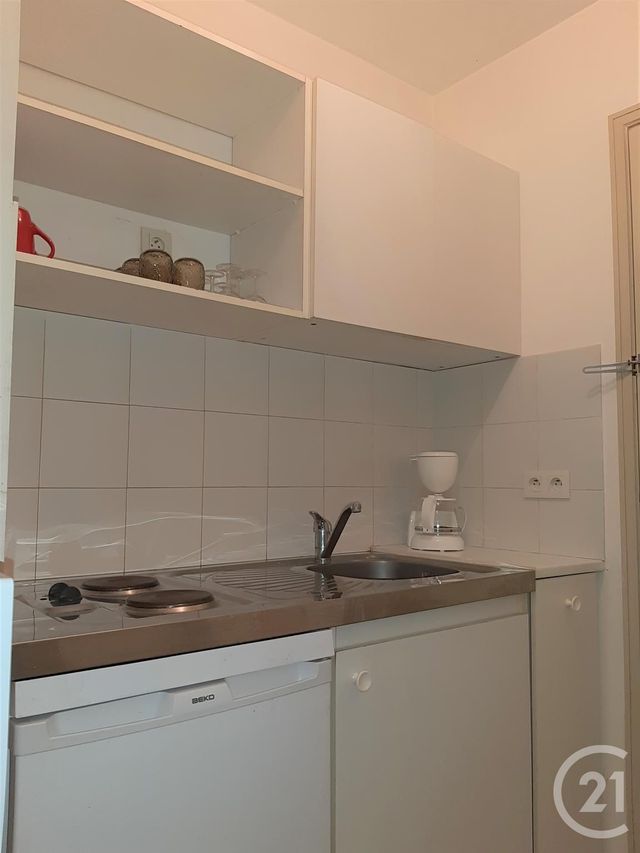 Afficher la photo en grand Appartement F1 à louer - 1 pièce - 22.0 m2 - BAGNOLS SUR CEZE - 30 - LANGUEDOC-ROUSSILLON - Century 21 La Big