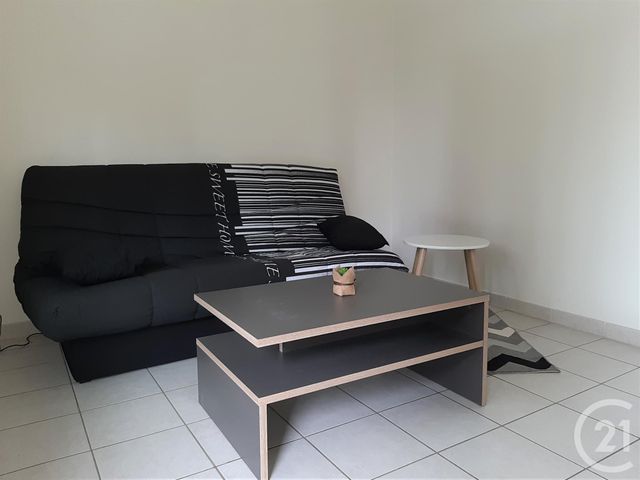 Afficher la photo en grand Appartement F1 à louer - 1 pièce - 22.0 m2 - BAGNOLS SUR CEZE - 30 - LANGUEDOC-ROUSSILLON - Century 21 La Big