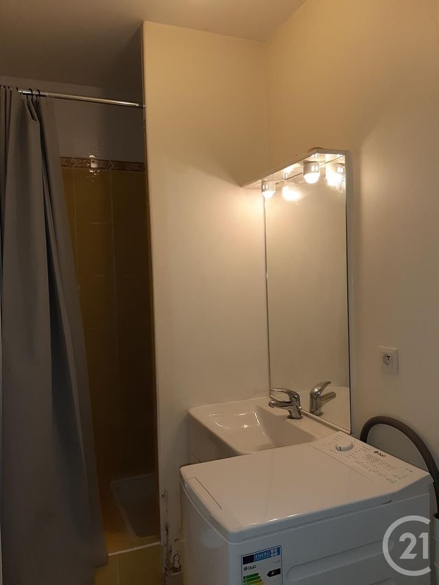 Afficher la photo en grand Appartement F1 à louer - 1 pièce - 22.0 m2 - BAGNOLS SUR CEZE - 30 - LANGUEDOC-ROUSSILLON - Century 21 La Big
