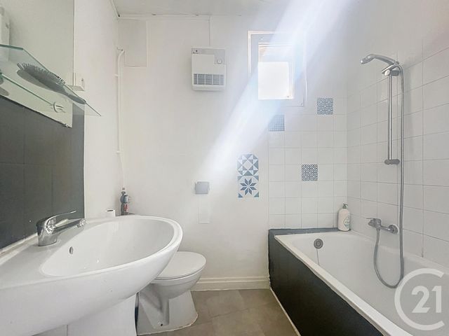 Appartement F2 à vendre - 2 pièces - 40.45 m2 - BAGNOLS SUR CEZE - 30 - LANGUEDOC-ROUSSILLON - Century 21 La Big