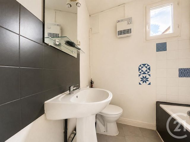 Appartement F2 à vendre - 2 pièces - 40.45 m2 - BAGNOLS SUR CEZE - 30 - LANGUEDOC-ROUSSILLON - Century 21 La Big