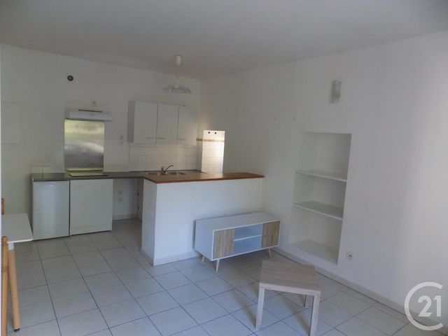 Studio à louer - 1 pièce - 29.0 m2 - BAGNOLS SUR CEZE - 30 - LANGUEDOC-ROUSSILLON - Century 21 La Big
