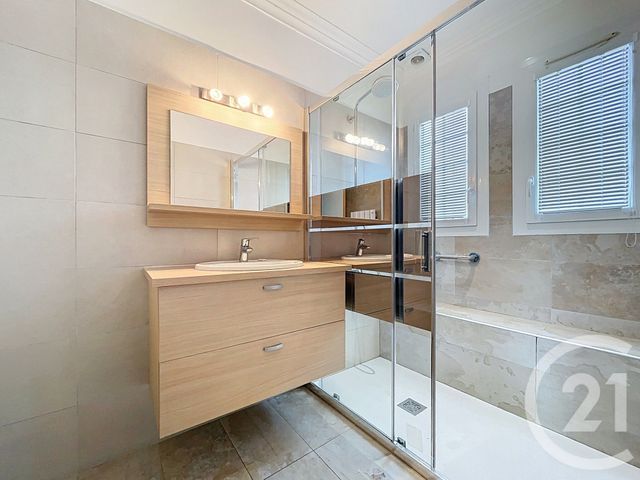 maison à vendre - 6 pièces - 138.9 m2 - BAGNOLS SUR CEZE - 30 - LANGUEDOC-ROUSSILLON - Century 21 La Big