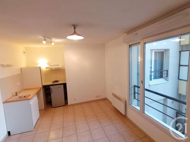 Studio à louer - 1 pièce - 20.3 m2 - BAGNOLS SUR CEZE - 30 - LANGUEDOC-ROUSSILLON - Century 21 La Big
