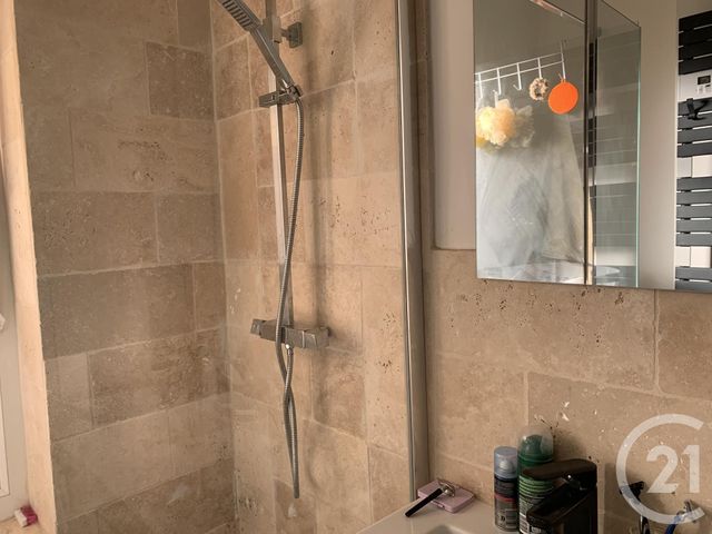 Appartement F3 à louer - 3 pièces - 53.15 m2 - BAGNOLS SUR CEZE - 30 - LANGUEDOC-ROUSSILLON - Century 21 La Big