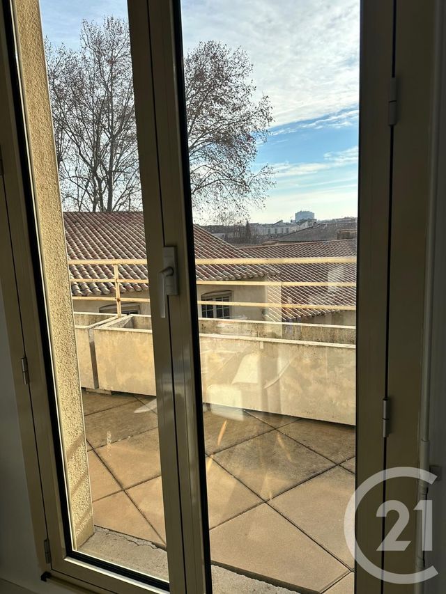 Appartement à louer - 2 pièces - 130.0 m2 - AVIGNON - 84 - PROVENCE-ALPES-COTE-D-AZUR - Century 21 La Big
