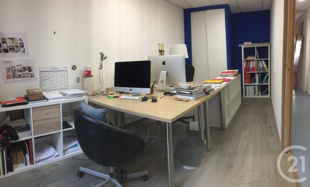 Appartement à louer - 2 pièces - 130.0 m2 - AVIGNON - 84 - PROVENCE-ALPES-COTE-D-AZUR - Century 21 La Big