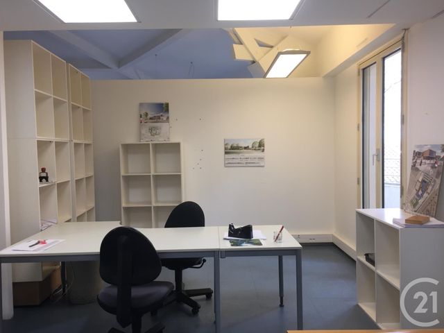 Appartement à louer - 2 pièces - 130.0 m2 - AVIGNON - 84 - PROVENCE-ALPES-COTE-D-AZUR - Century 21 La Big