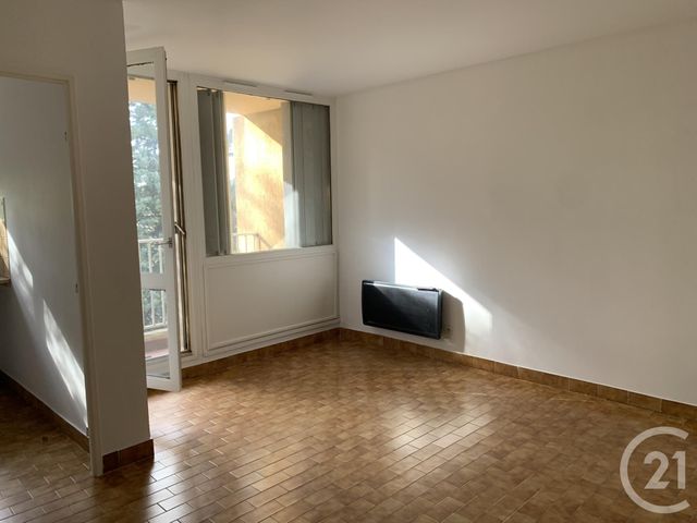 Appartement F1 à louer - 1 pièce - 27.5 m2 - BAGNOLS SUR CEZE - 30 - LANGUEDOC-ROUSSILLON - Century 21 La Big