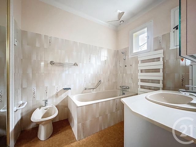 maison à vendre - 5 pièces - 121.0 m2 - BAGNOLS SUR CEZE - 30 - LANGUEDOC-ROUSSILLON - Century 21 La Big