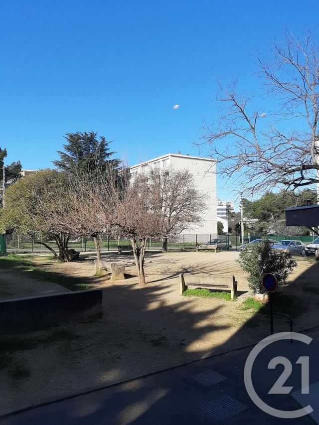 Appartement F3 à louer - 3 pièces - 45.0 m2 - BAGNOLS SUR CEZE - 30 - LANGUEDOC-ROUSSILLON - Century 21 La Big