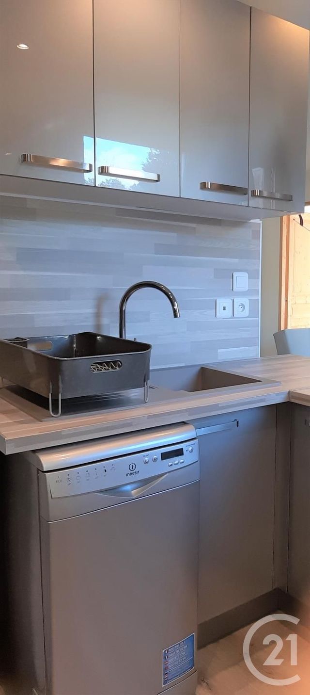 Appartement F3 à louer - 3 pièces - 45.0 m2 - BAGNOLS SUR CEZE - 30 - LANGUEDOC-ROUSSILLON - Century 21 La Big