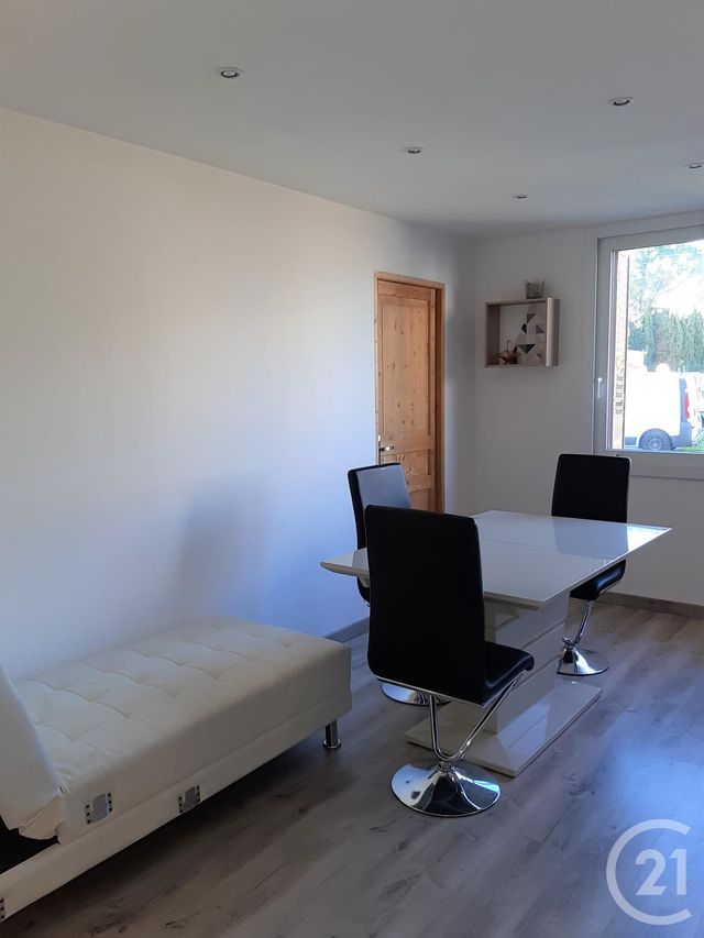 Appartement F3 à louer - 3 pièces - 45.0 m2 - BAGNOLS SUR CEZE - 30 - LANGUEDOC-ROUSSILLON - Century 21 La Big